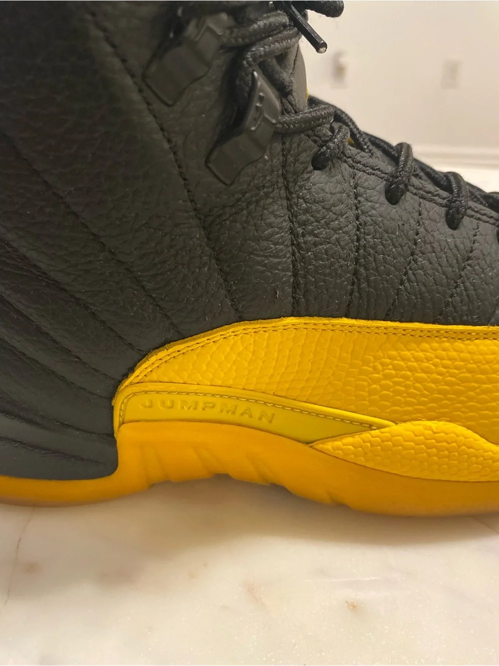 Jordan bold black